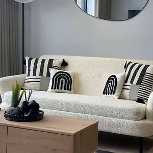  Apartment Trendy In Free Parking